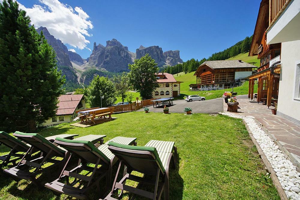 Aparthotel Garnì Sirio Colfosco Esterno foto